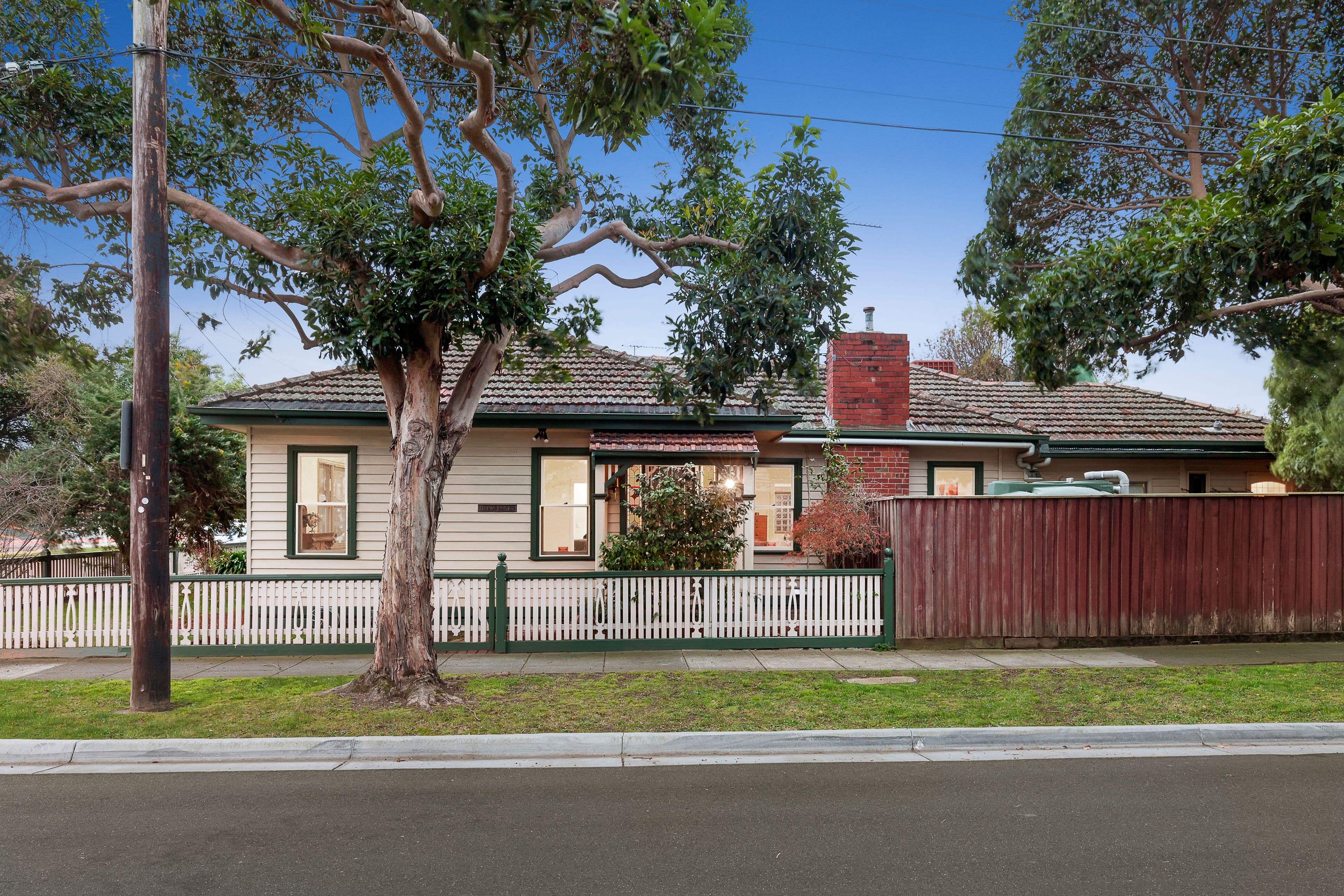 184 Poath Road, Hughesdale VIC 3166, Hughesdale - Thumbnail 2