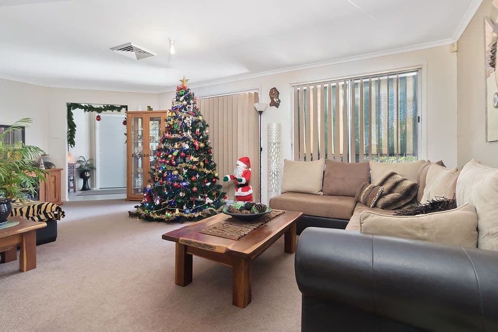 42 Doncaster Avenue, Casula - Thumbnail 3