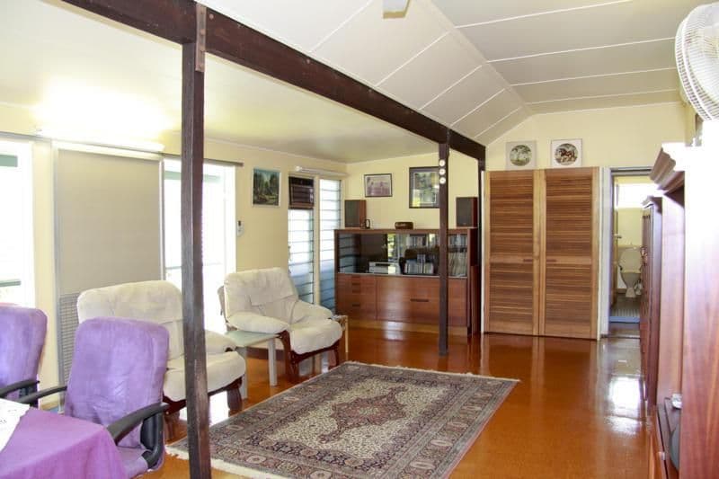 12 Hayes Street, NORTH WARD QLD 4810, North Ward - Thumbnail 2
