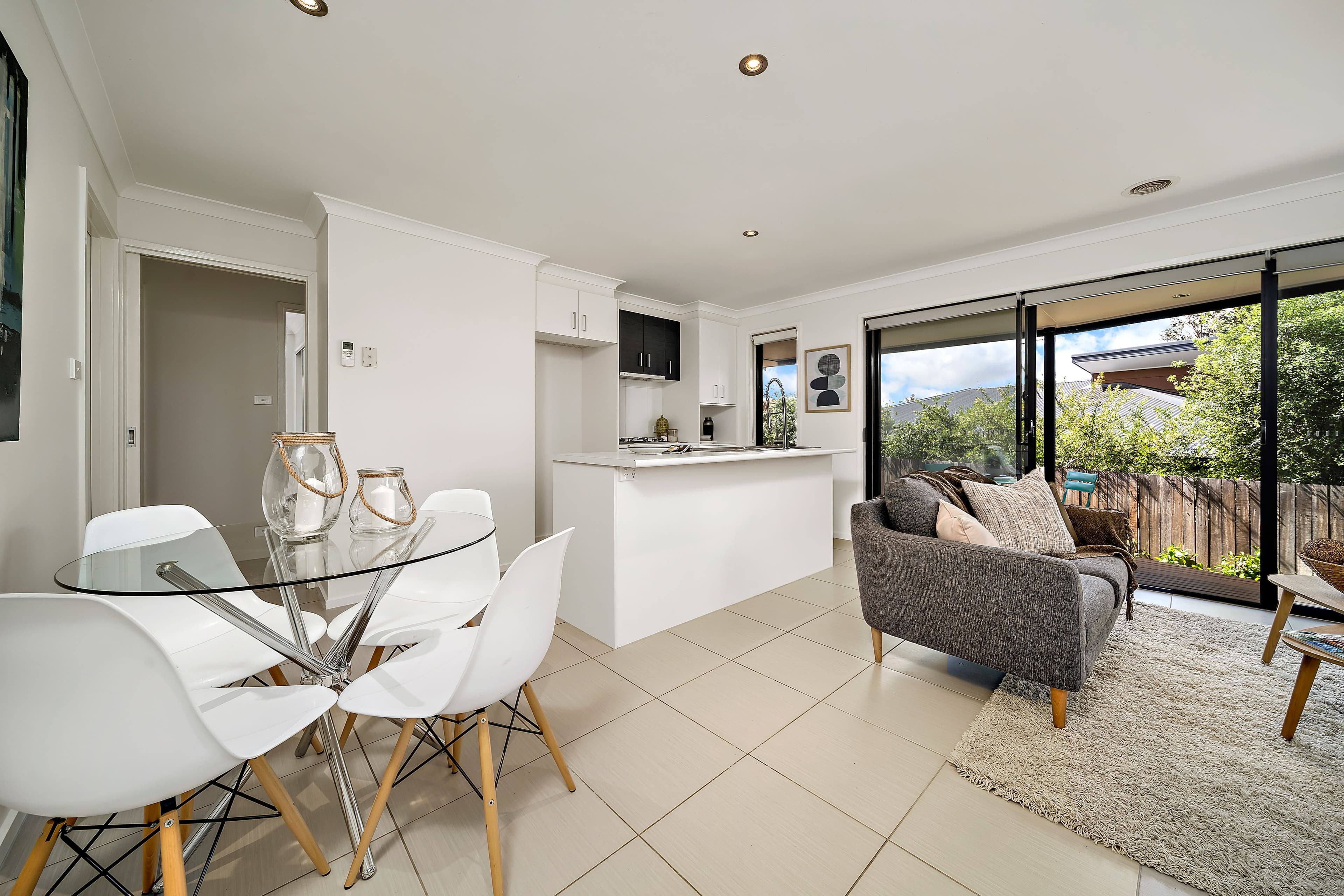 14 Bindel Place, Aranda ACT 2614, Aranda - Thumbnail 2
