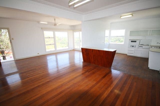 24 Charmaine Street, MOOROOKA QLD 4105, Moorooka - Thumbnail 3
