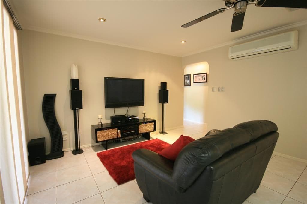 3 Coast Bay Close, POINT VERNON QLD 4655, Point Vernon - Thumbnail 8