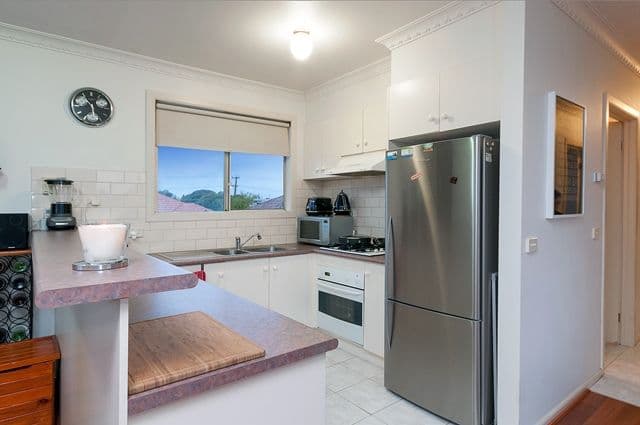 8 Elinda Place, RESERVOIR VIC 3073, Reservoir - Thumbnail 5