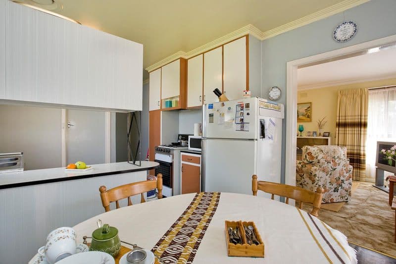 32 Jedda Street, BELL POST HILL VIC 3215, Bell Post Hill - Thumbnail 4