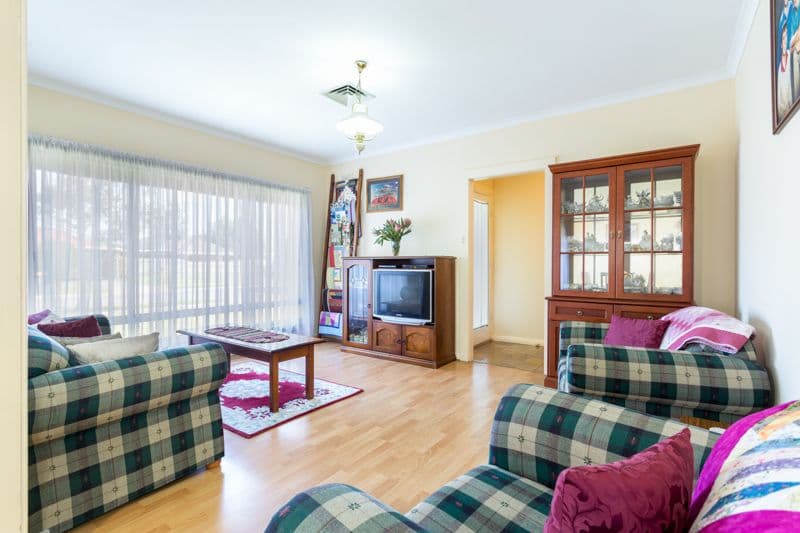 9 Washington Crescent, Findon SA 5023, Findon - Thumbnail 2