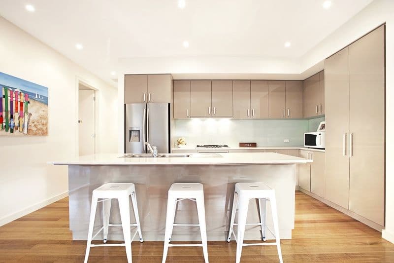6 Russell Court, Mentone VIC 3194, Mentone - Thumbnail 2