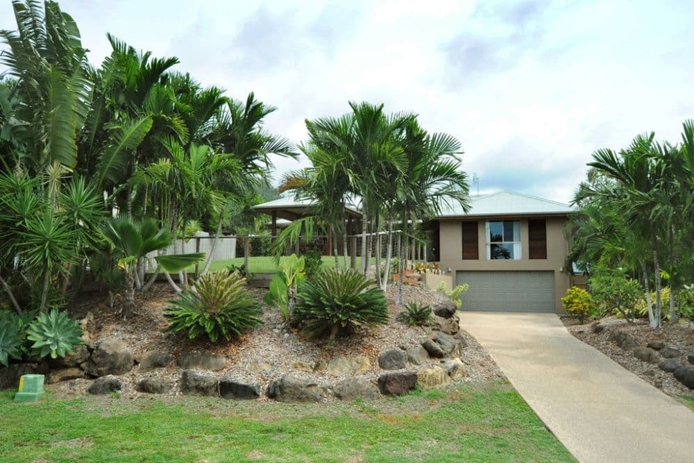 18 Wills Court, CANNONVALE QLD 4802, Cannonvale - Image 1