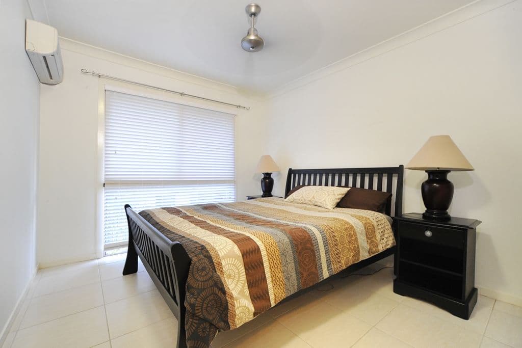 18 Wills Court, CANNONVALE QLD 4802, Cannonvale - Thumbnail 6