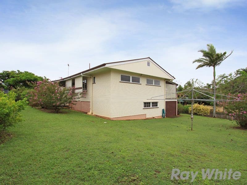 28 Denver Road, CARSELDINE QLD 4034, Carseldine - Thumbnail 3