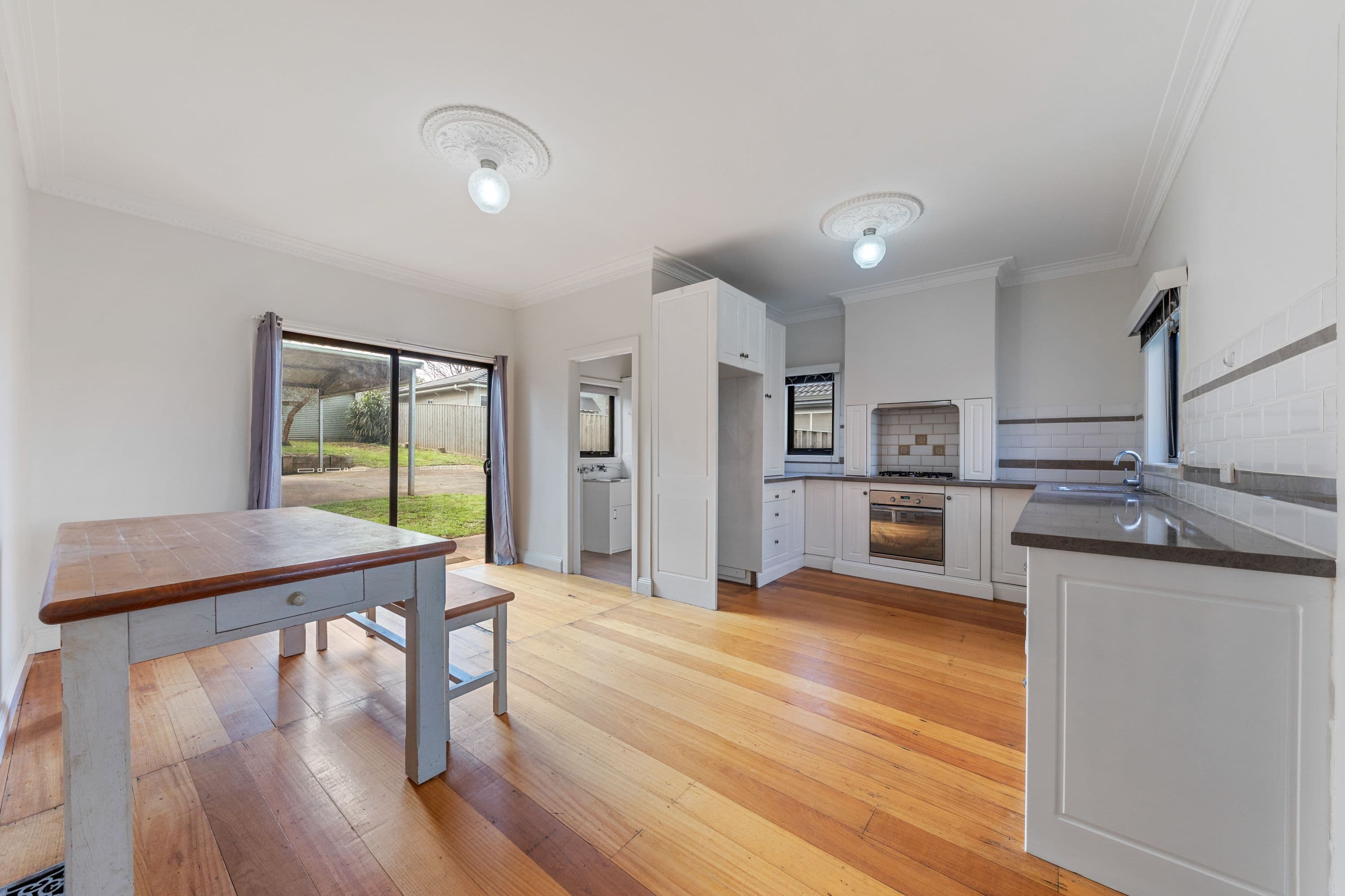 11 Longwarry Road, Drouin VIC 3818, Drouin - Thumbnail 3