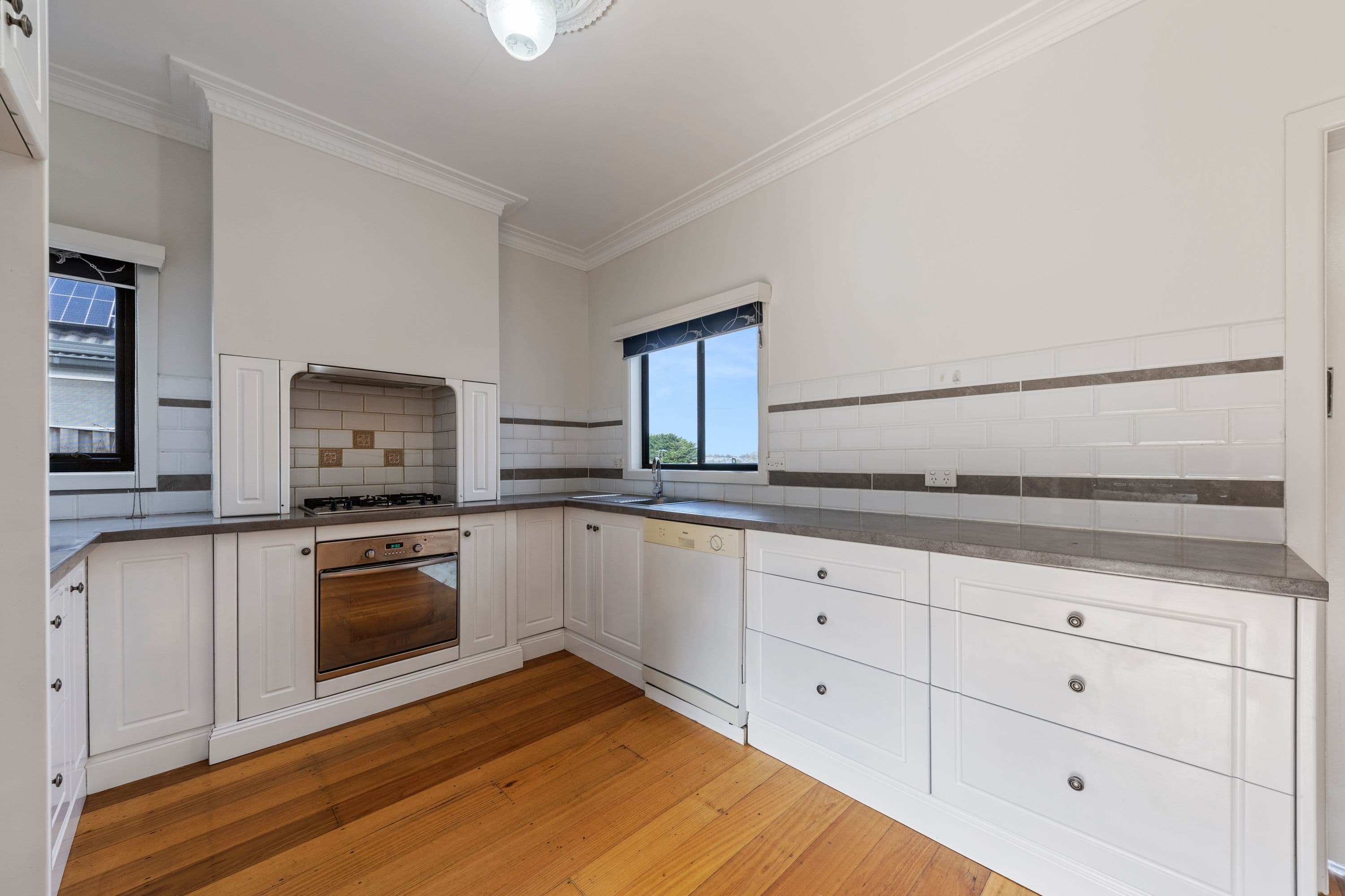 11 Longwarry Road, Drouin VIC 3818, Drouin - Thumbnail 4