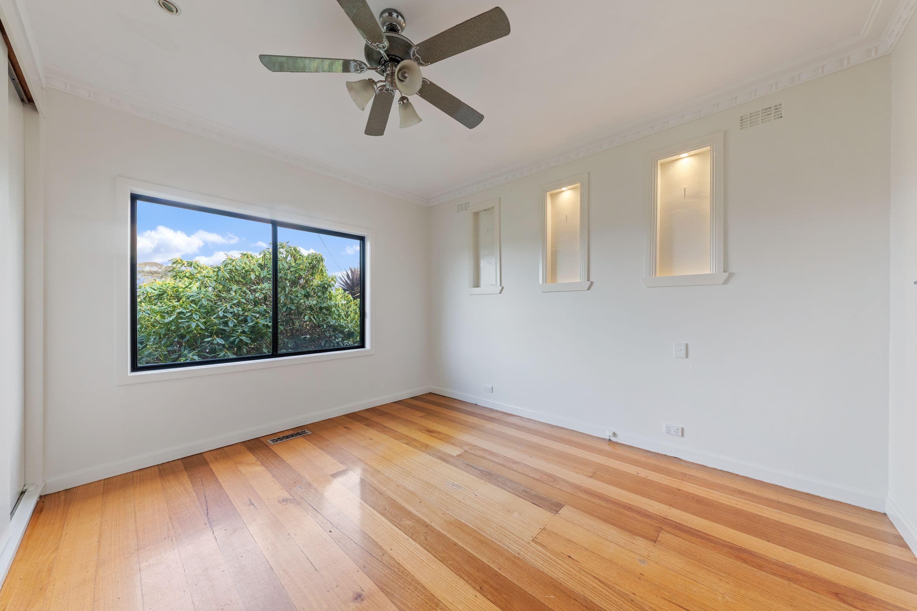 11 Longwarry Road, Drouin VIC 3818, Drouin - Thumbnail 6