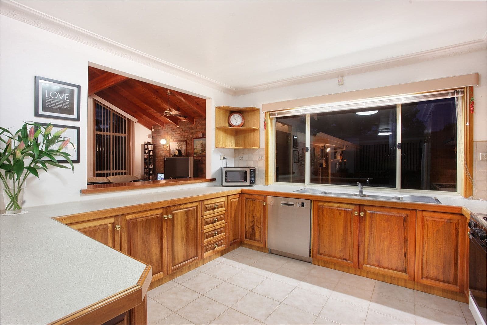 18 Dunraven Court, Sydenham VIC 3037, Sydenham - Thumbnail 2