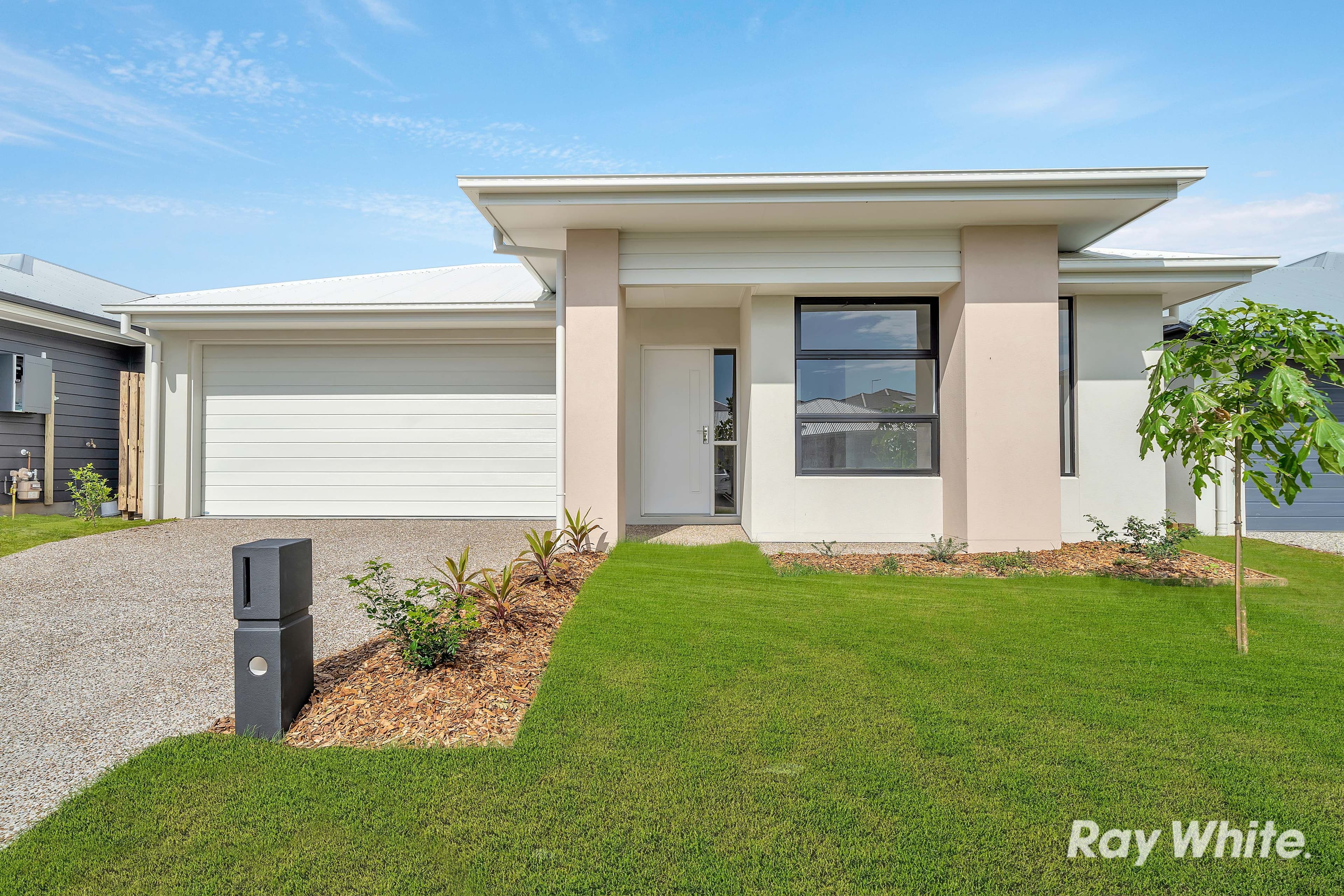 6 Parkland Avenue, Arundel QLD 4214, Arundel - Thumbnail 2