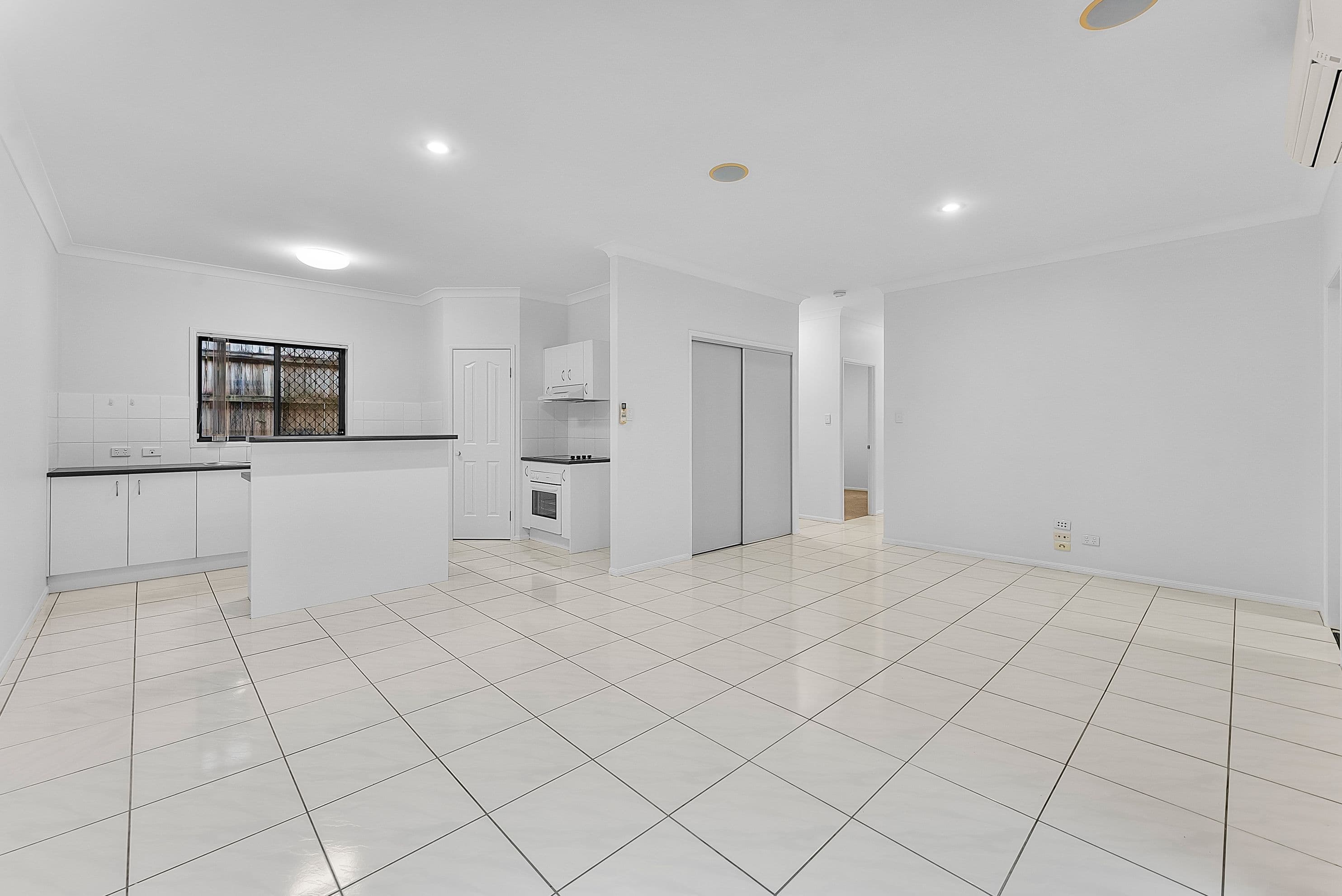 6 Glorious Court, North Lakes QLD 4509, North Lakes - Thumbnail 2