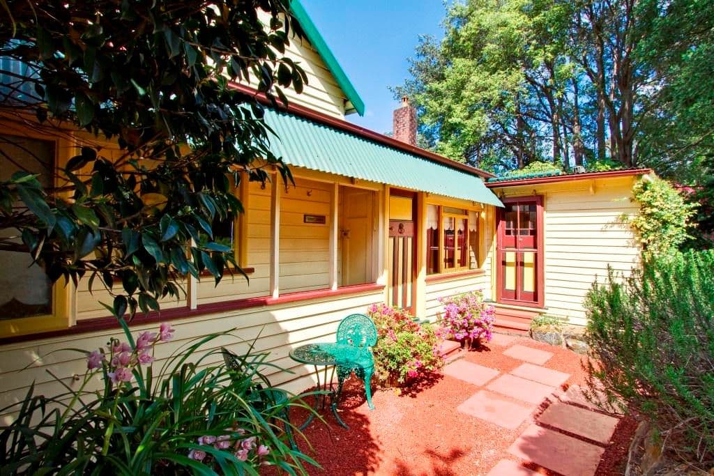 88 Warks Hill Road, KURRAJONG HEIGHTS NSW 2758, Kurrajong Heights - Image 1