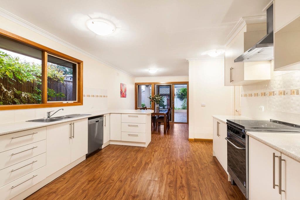 6 Simon Street, Clayton South VIC 3169, Clayton South - Thumbnail 3