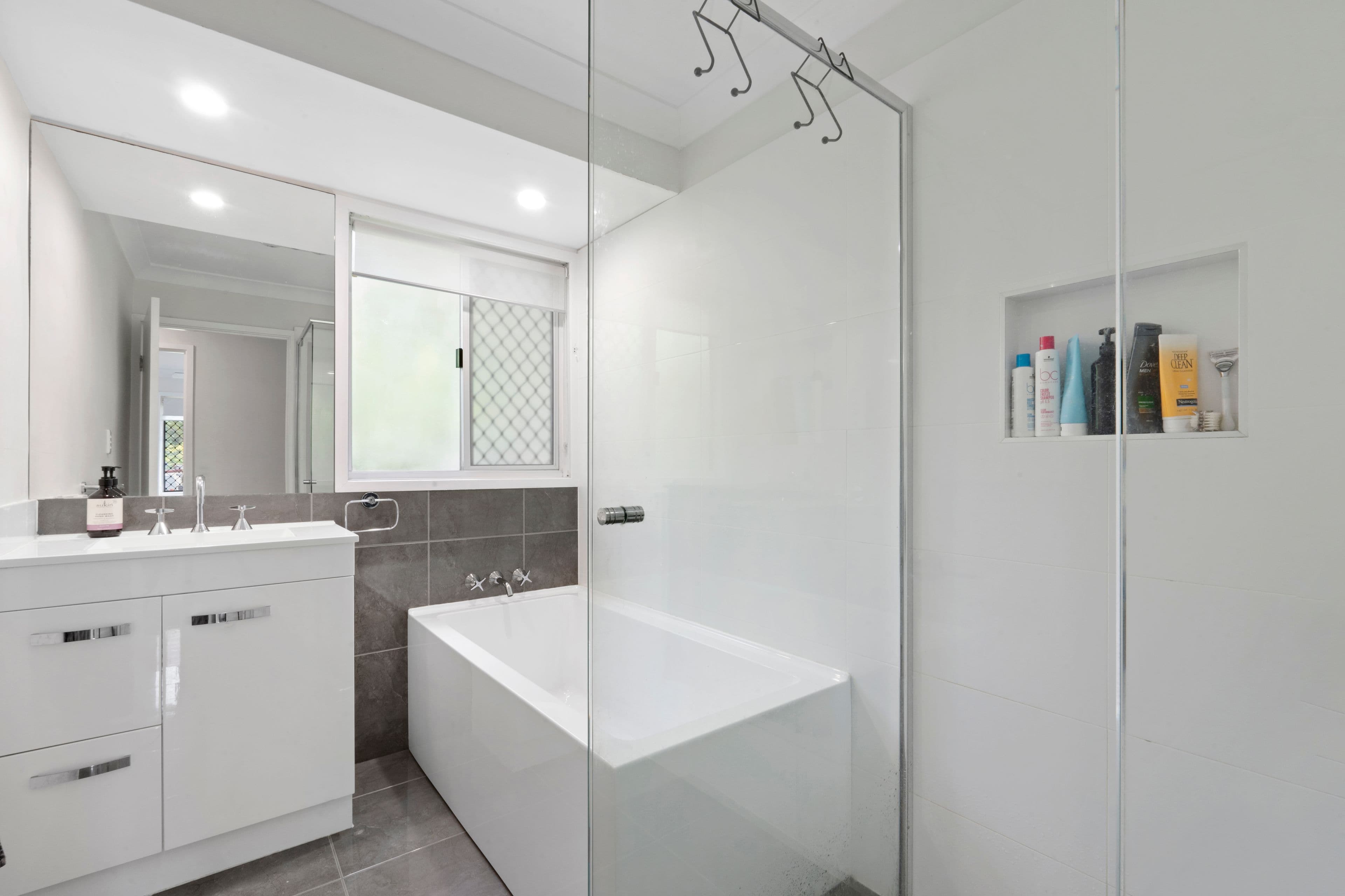 19 Jade Stone Court, Carrara QLD 4211, Carrara - Thumbnail 7