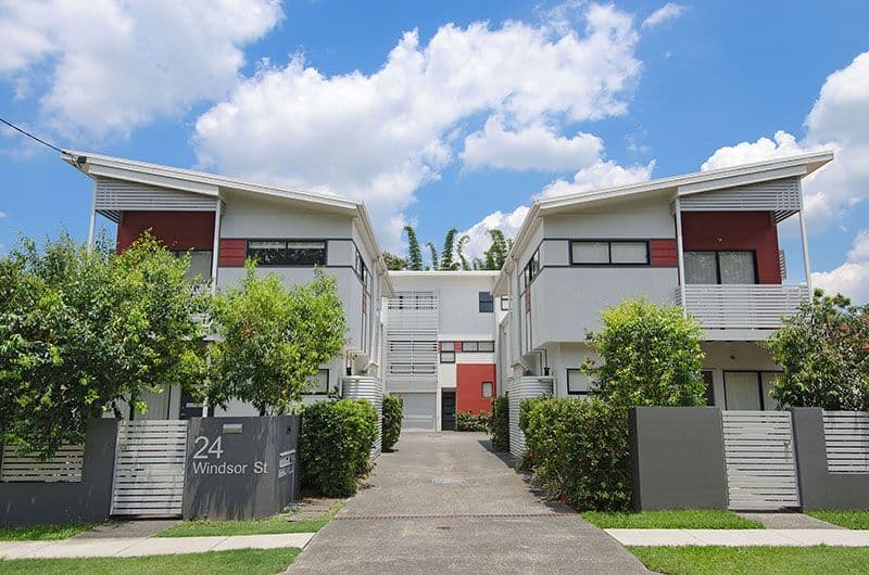 24 Windsor Street, HAMILTON QLD 4007, Hamilton - Image 1
