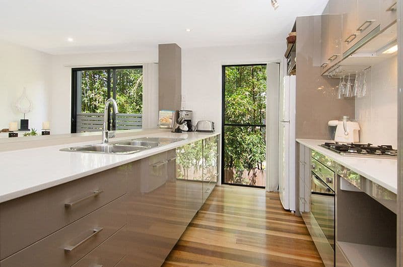 24 Windsor Street, HAMILTON QLD 4007, Hamilton - Thumbnail 2