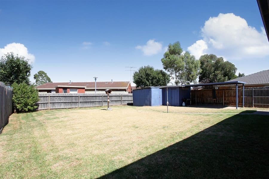 11 Muirhead Crescent, WERRIBEE VIC 3030, Werribee - Thumbnail 5