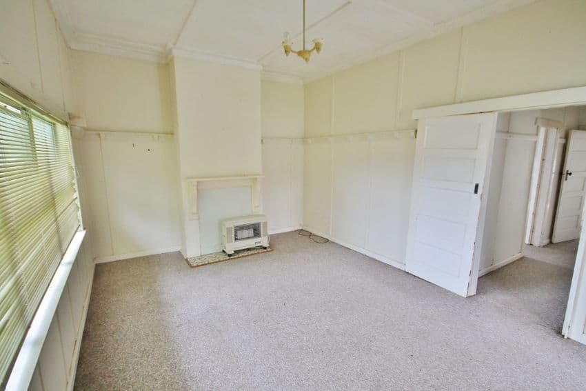 21 Ripon Street, YOUNG NSW 2594, Young - Thumbnail 2