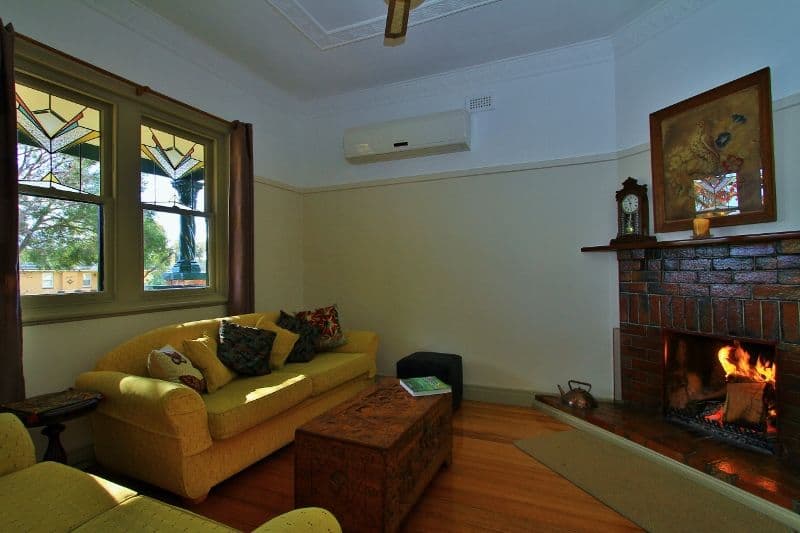 17 Church Street, EAGLEHAWK VIC 3556, Eaglehawk - Thumbnail 2