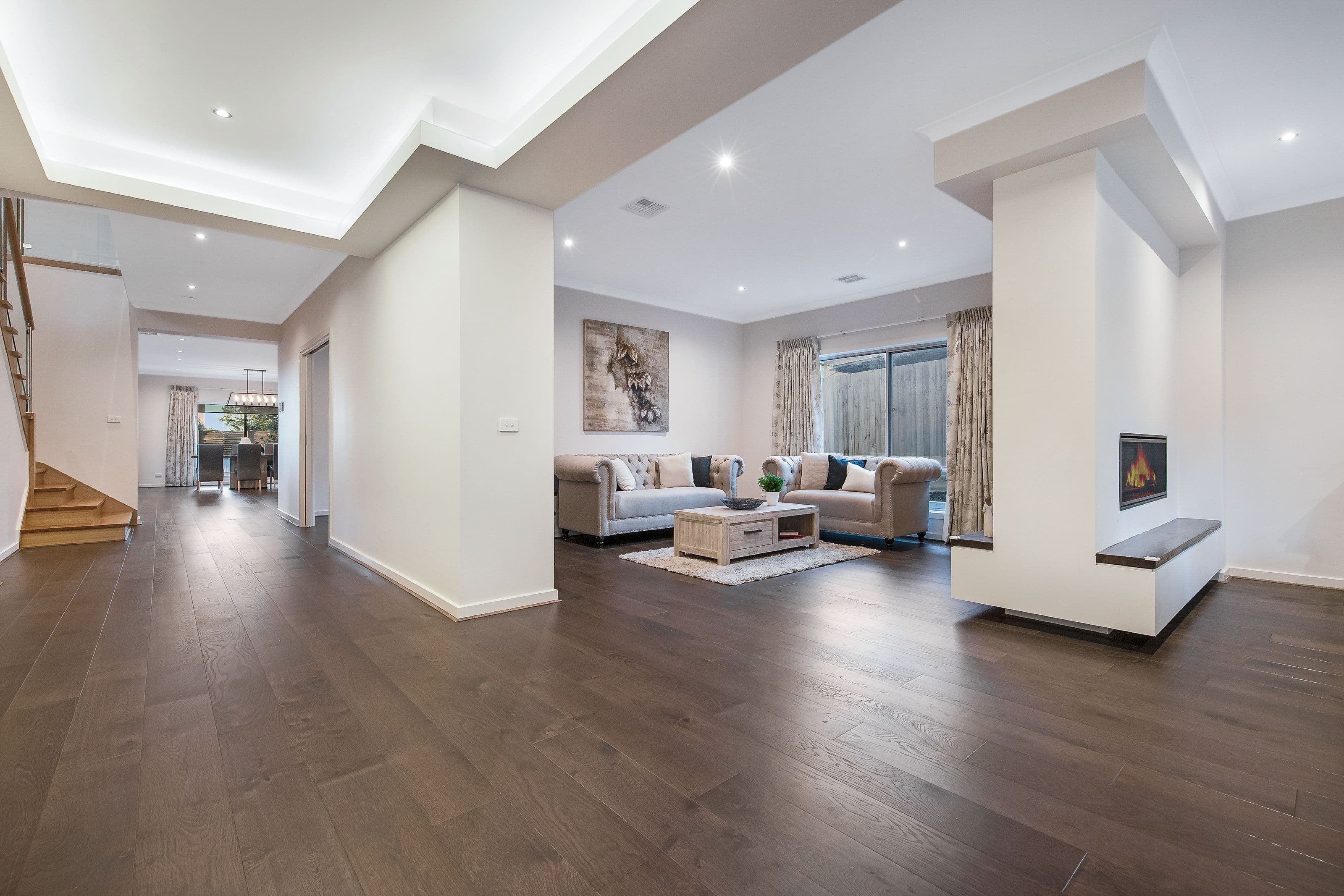 1 Newton Grove, Glen Waverley VIC 3150, Glen Waverley - Thumbnail 2