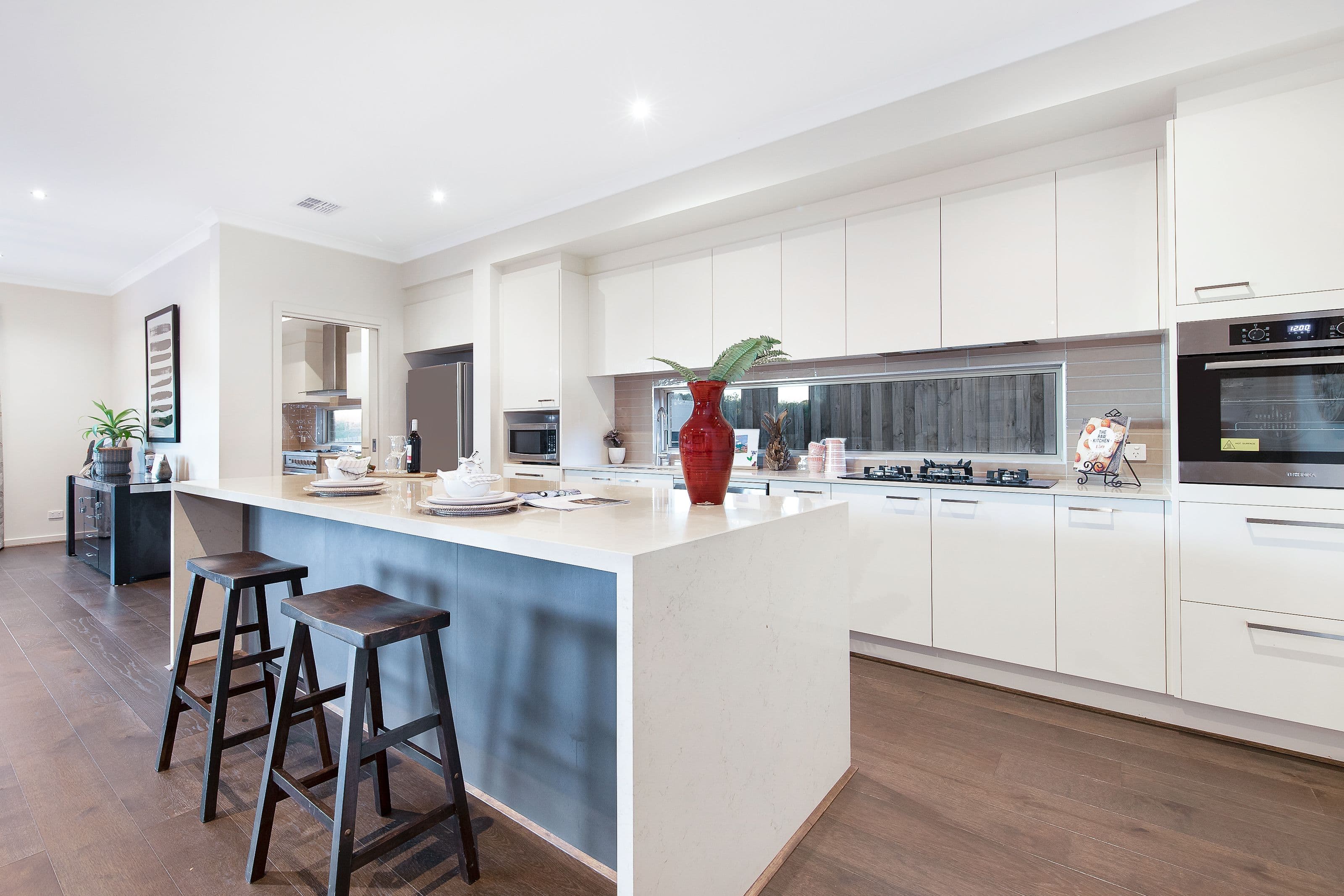 1 Newton Grove, Glen Waverley VIC 3150, Glen Waverley - Thumbnail 4