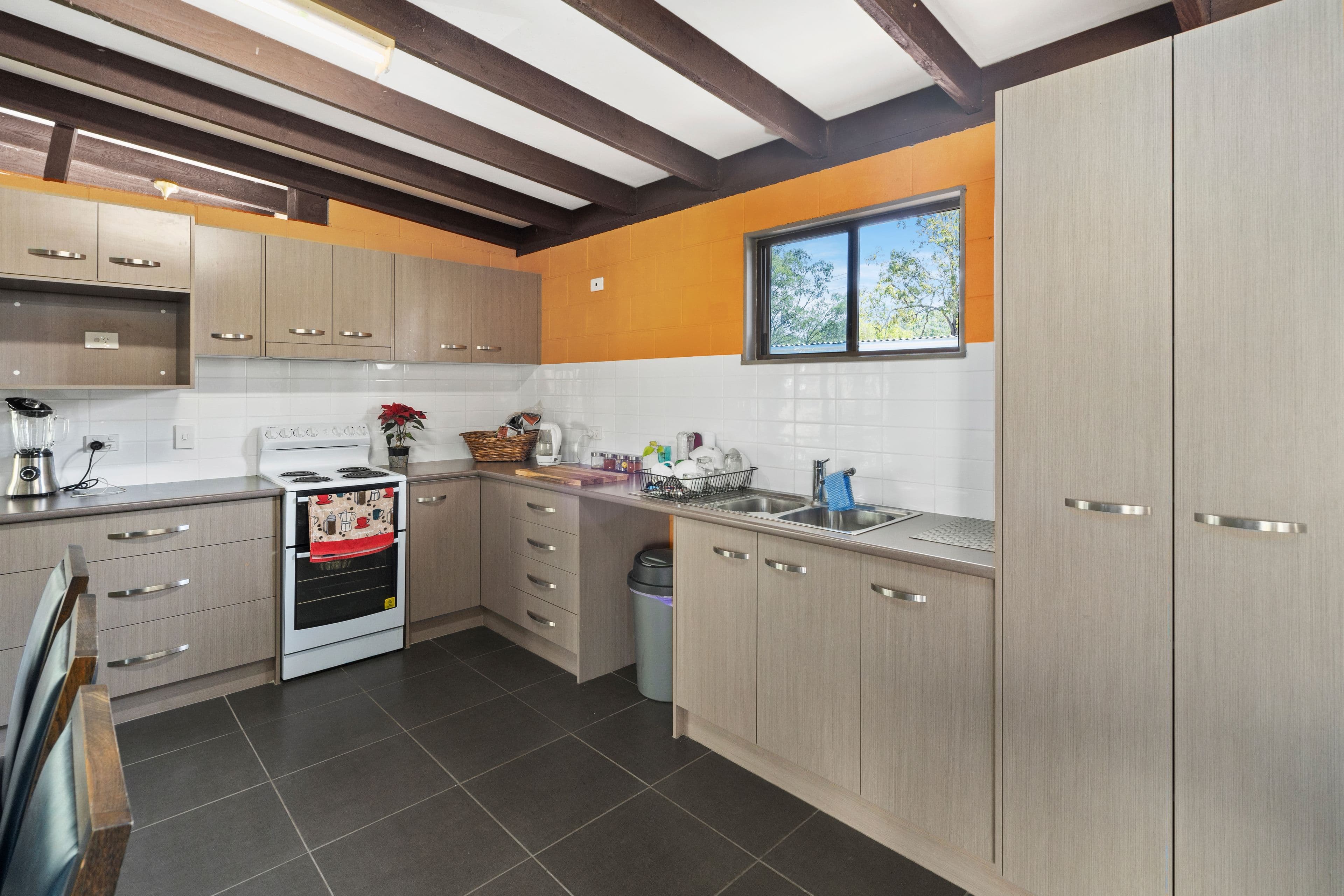 341 Jones Road, Bellbird Park QLD 4300, Bellbird Park - Thumbnail 3
