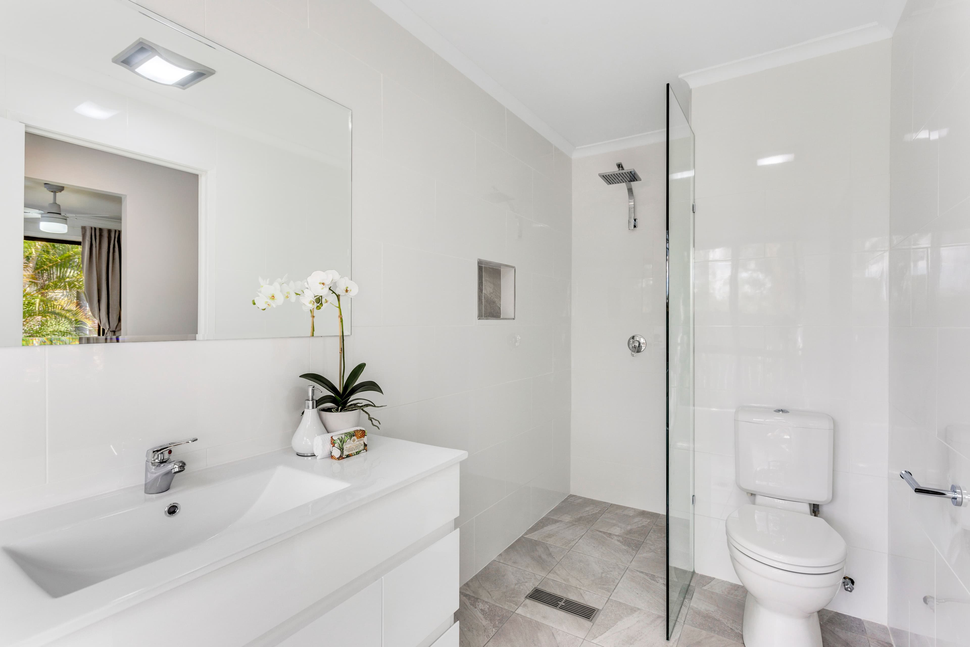 11 Ancona Street, Carrara QLD 4211, Carrara - Thumbnail 5