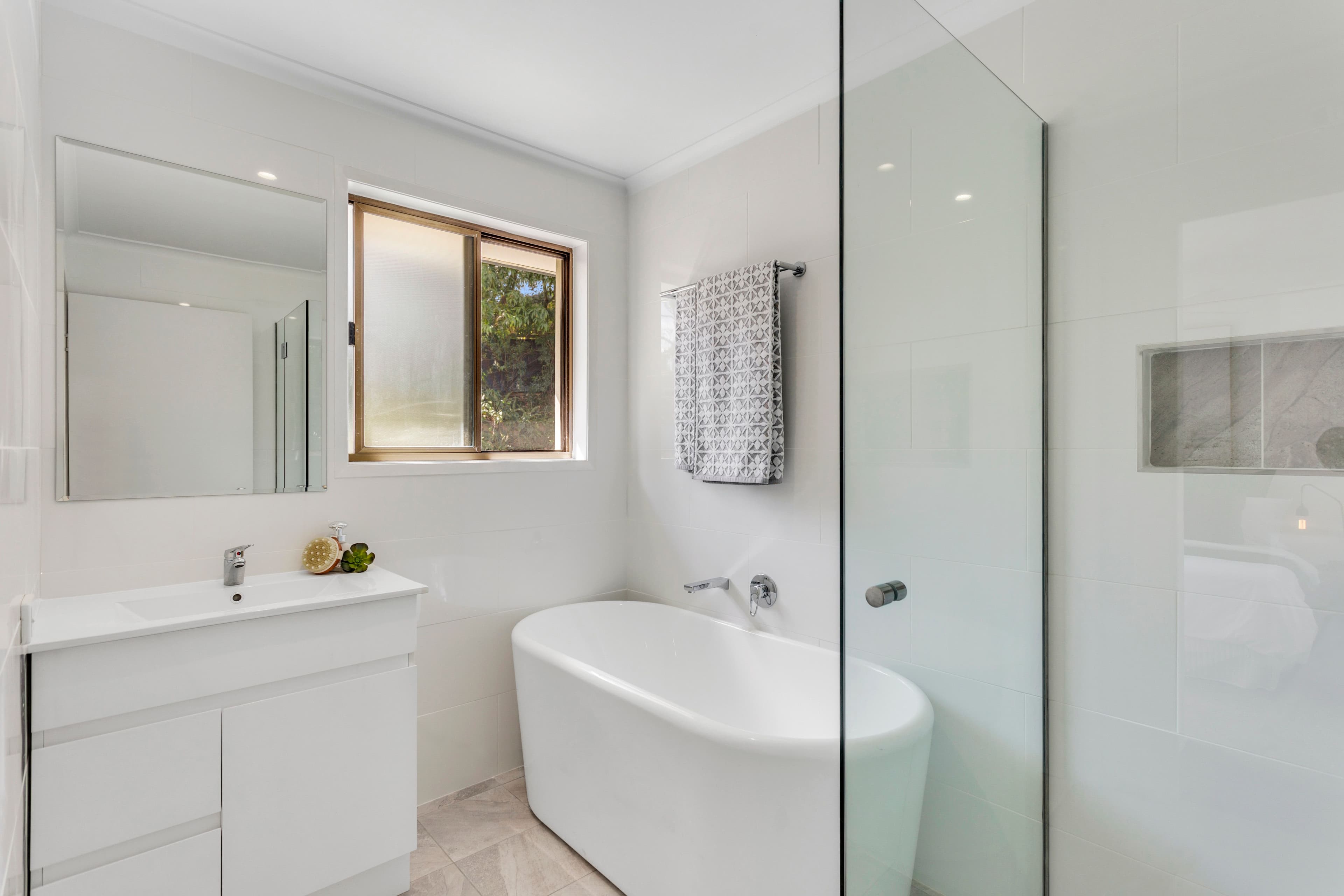11 Ancona Street, Carrara QLD 4211, Carrara - Thumbnail 7