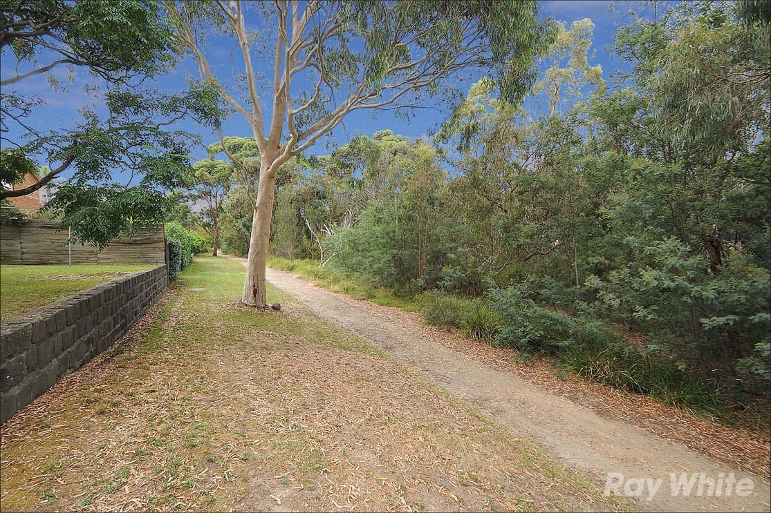 47 Bunker Crescent, Glen Waverley VIC 3150, Glen Waverley - Thumbnail 6