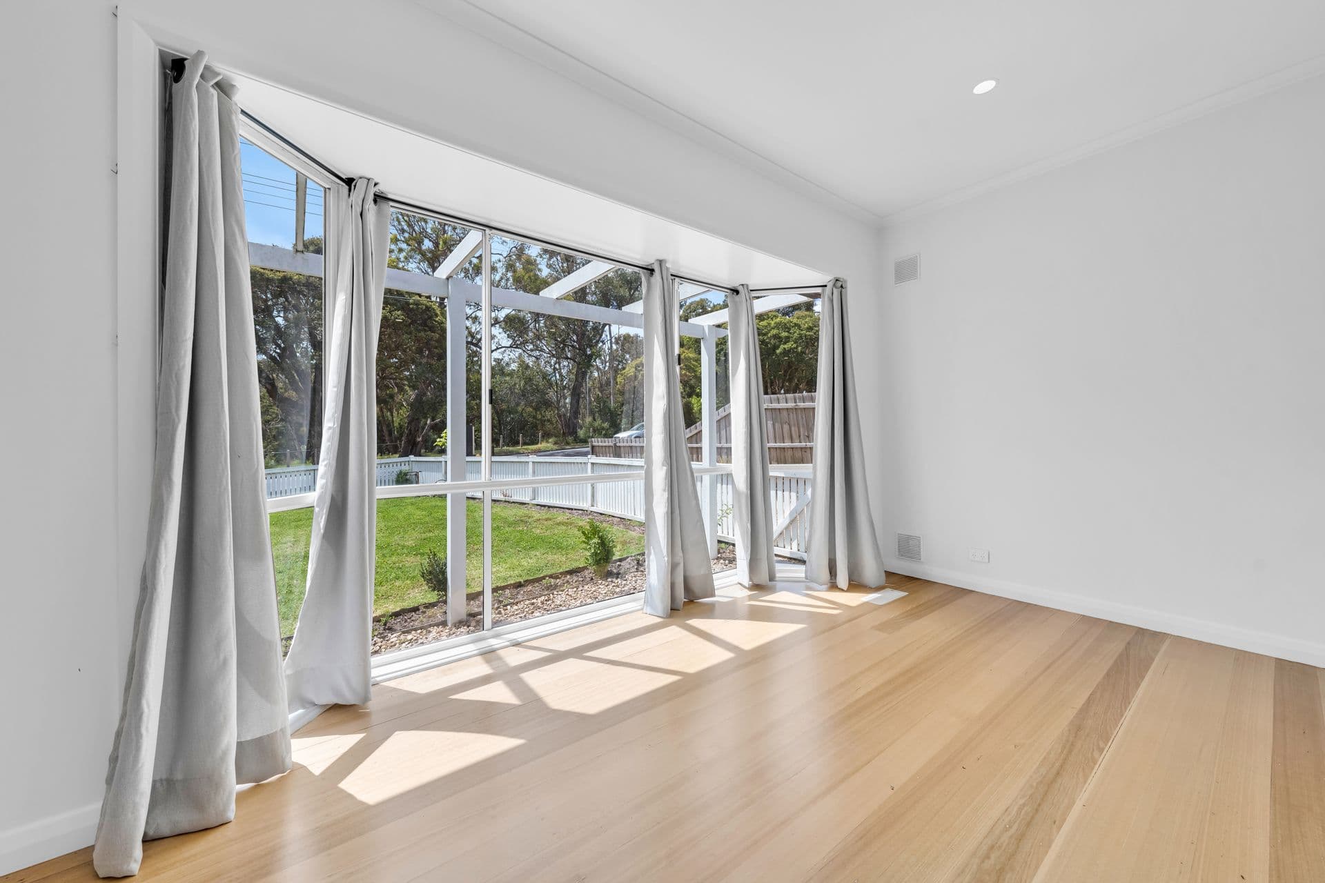 70 Durham Road, Kilsyth VIC 3137, Kilsyth - Thumbnail 4