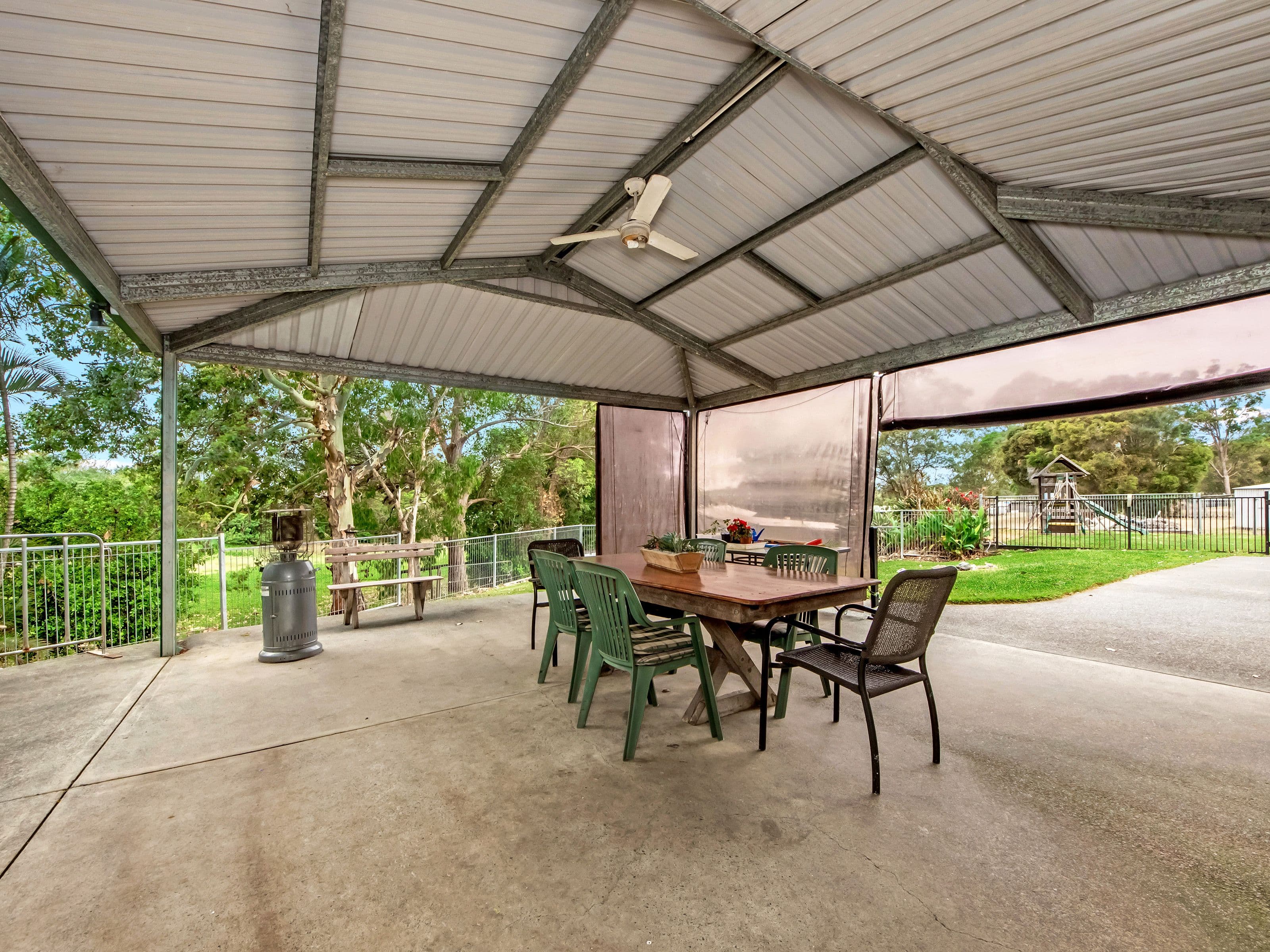6 Mendooran Court, Oxenford QLD 4210, Oxenford - Thumbnail 5