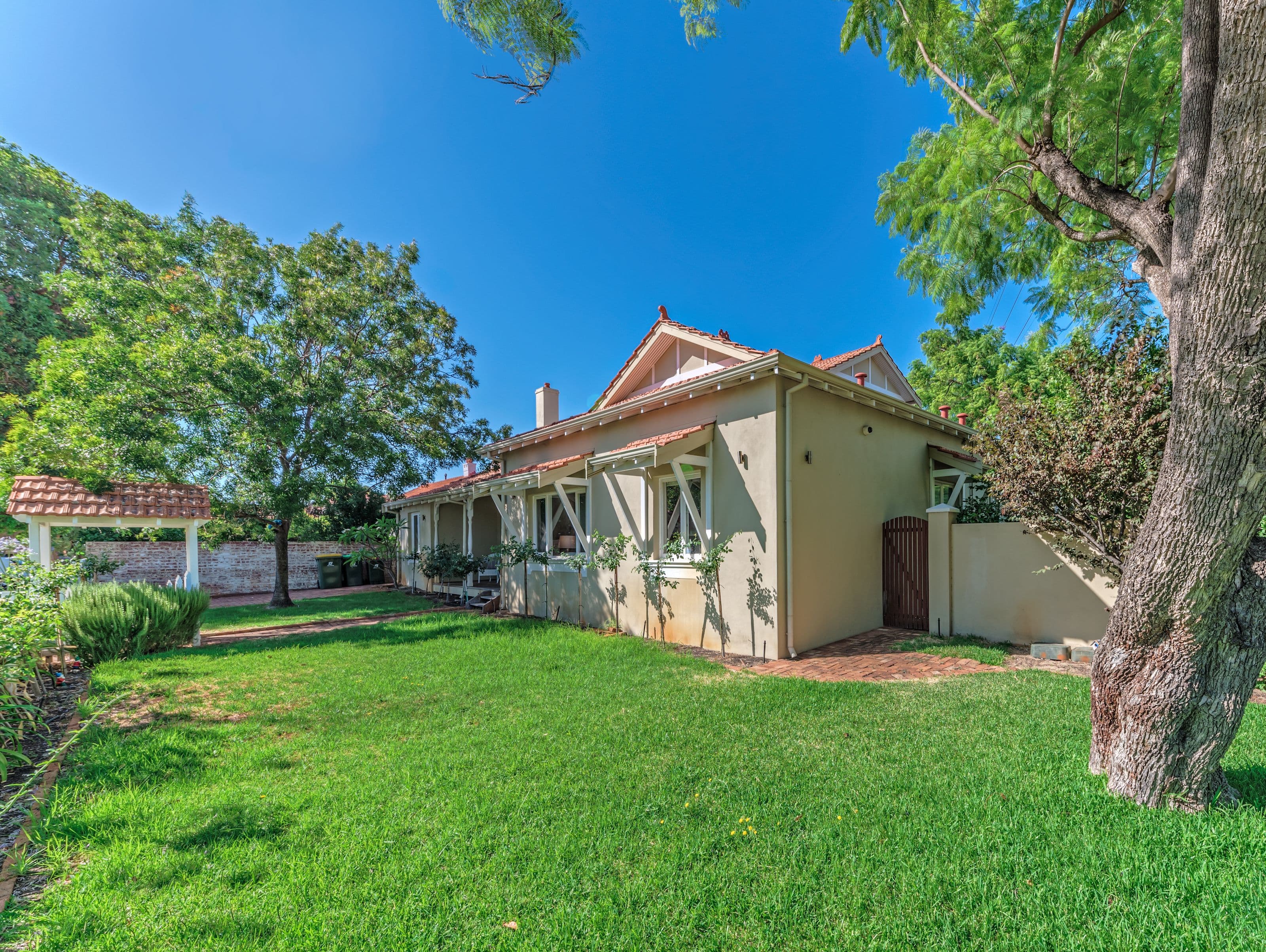 11 Frances Street, Mount Lawley WA 6050, Mount Lawley - Thumbnail 3