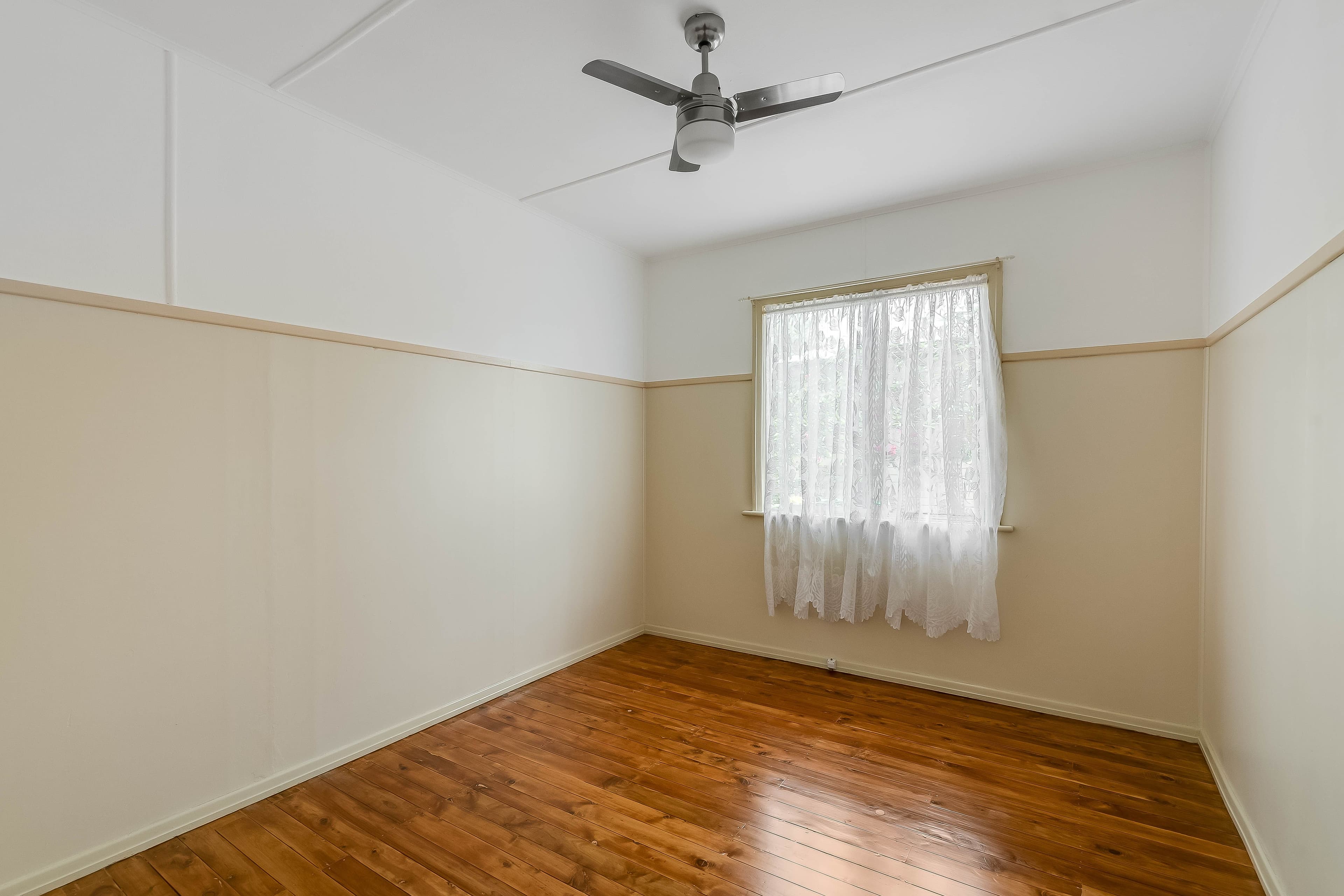 21 Fourth Avenue, Harristown QLD 4350, Harristown - Thumbnail 6