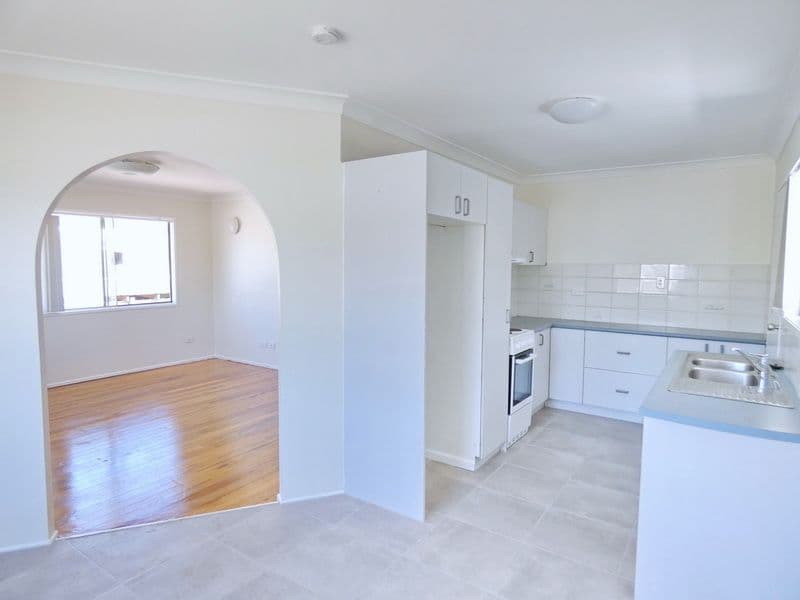 17 Ashvale Street, Kingston QLD 4114, Kingston - Thumbnail 3