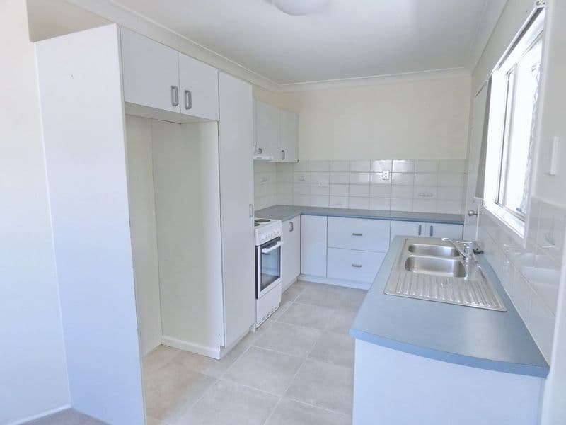 17 Ashvale Street, Kingston QLD 4114, Kingston - Thumbnail 4