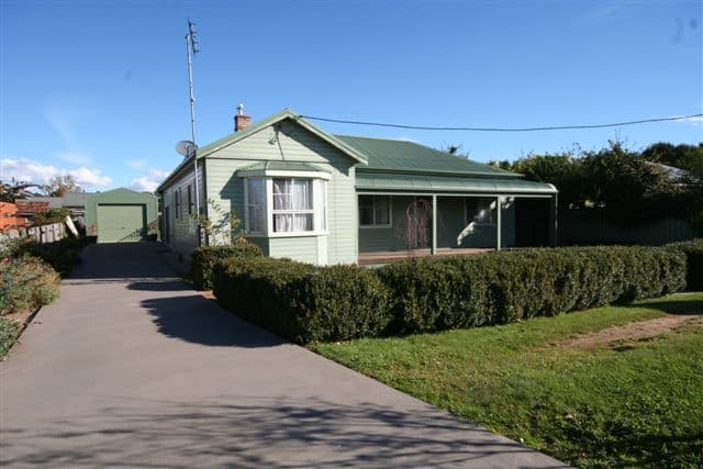 112 Queen Street, OBERON NSW 2787, Oberon - Image 1
