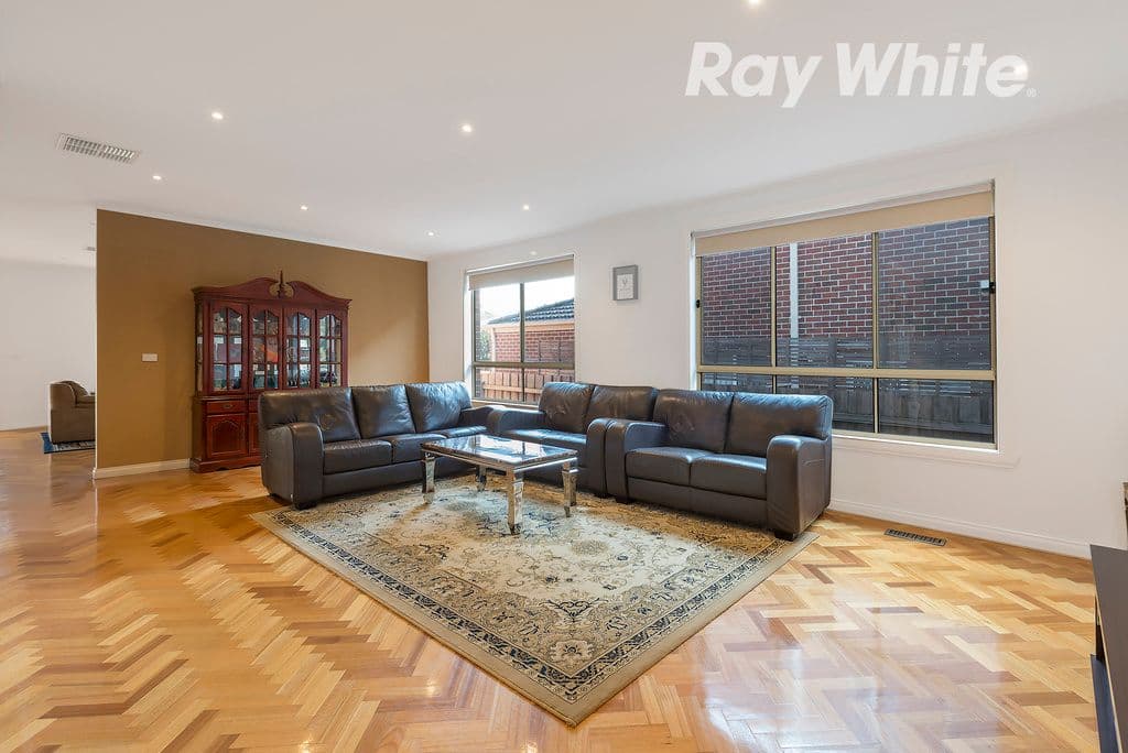 6 Rocky Court, Epping VIC 3076, Epping - Thumbnail 2