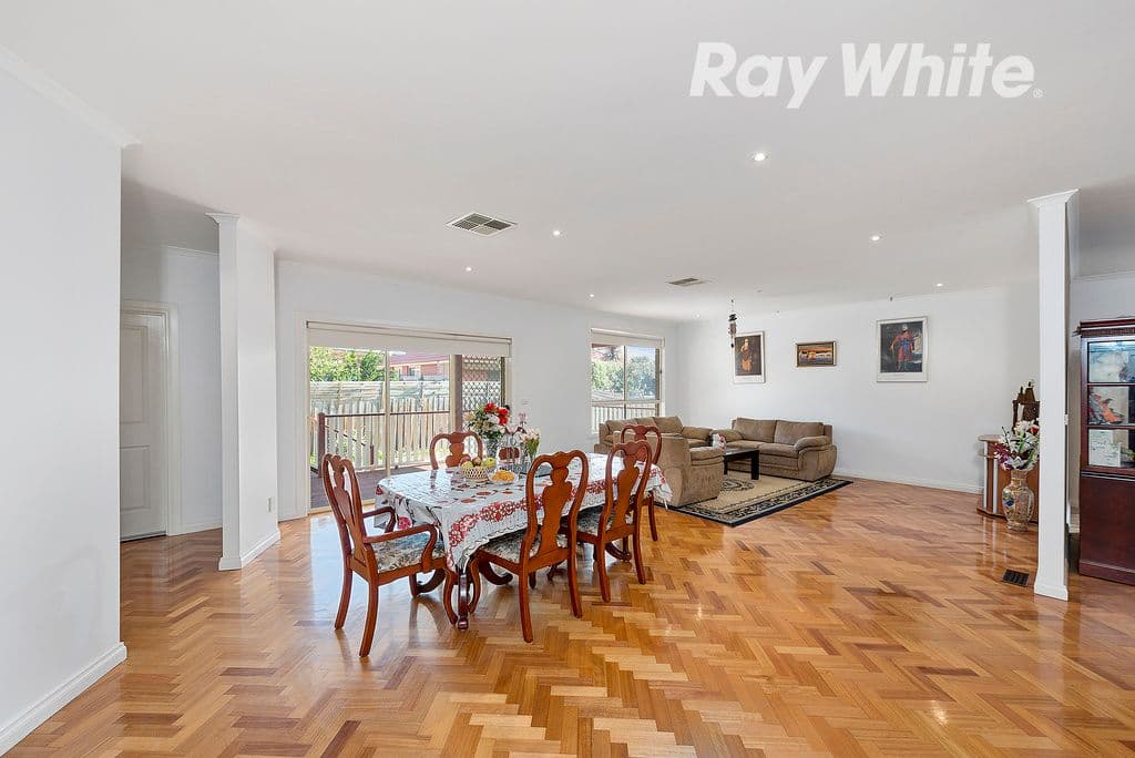 6 Rocky Court, Epping VIC 3076, Epping - Thumbnail 4