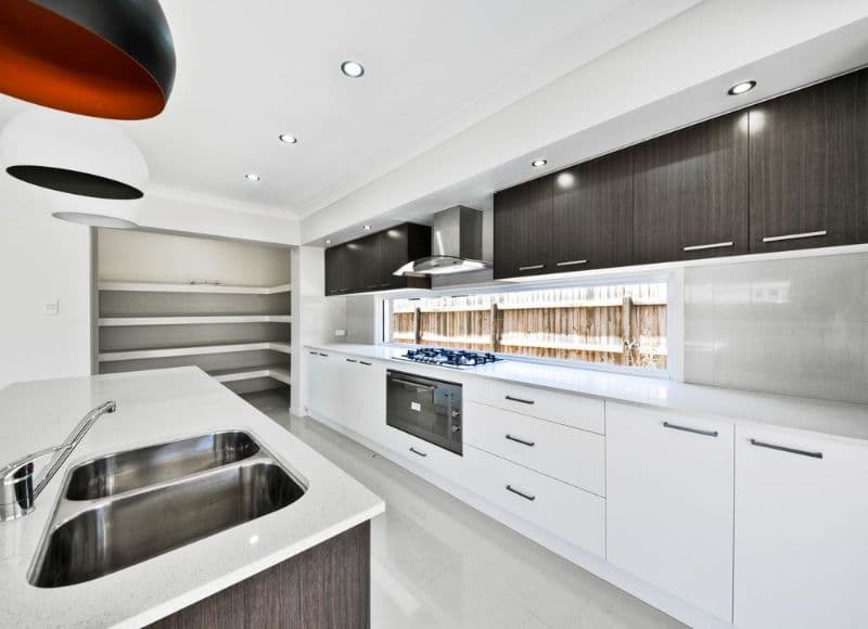 13 Mizen Place, HOLLAND PARK WEST QLD 4121, Holland Park West - Thumbnail 2