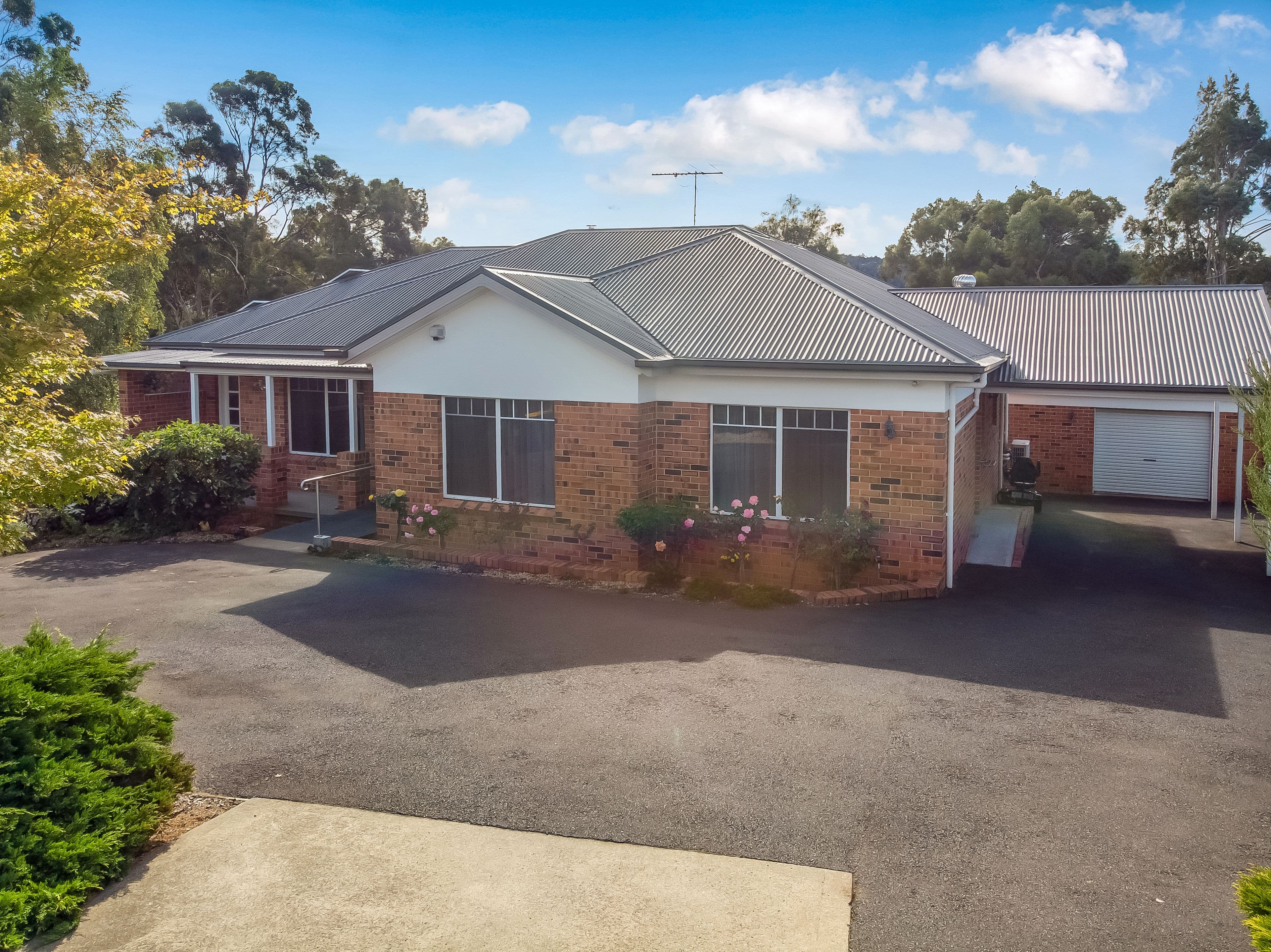 23 Greenhill Drive, Kingston TAS 7050, Kingston - Thumbnail 2