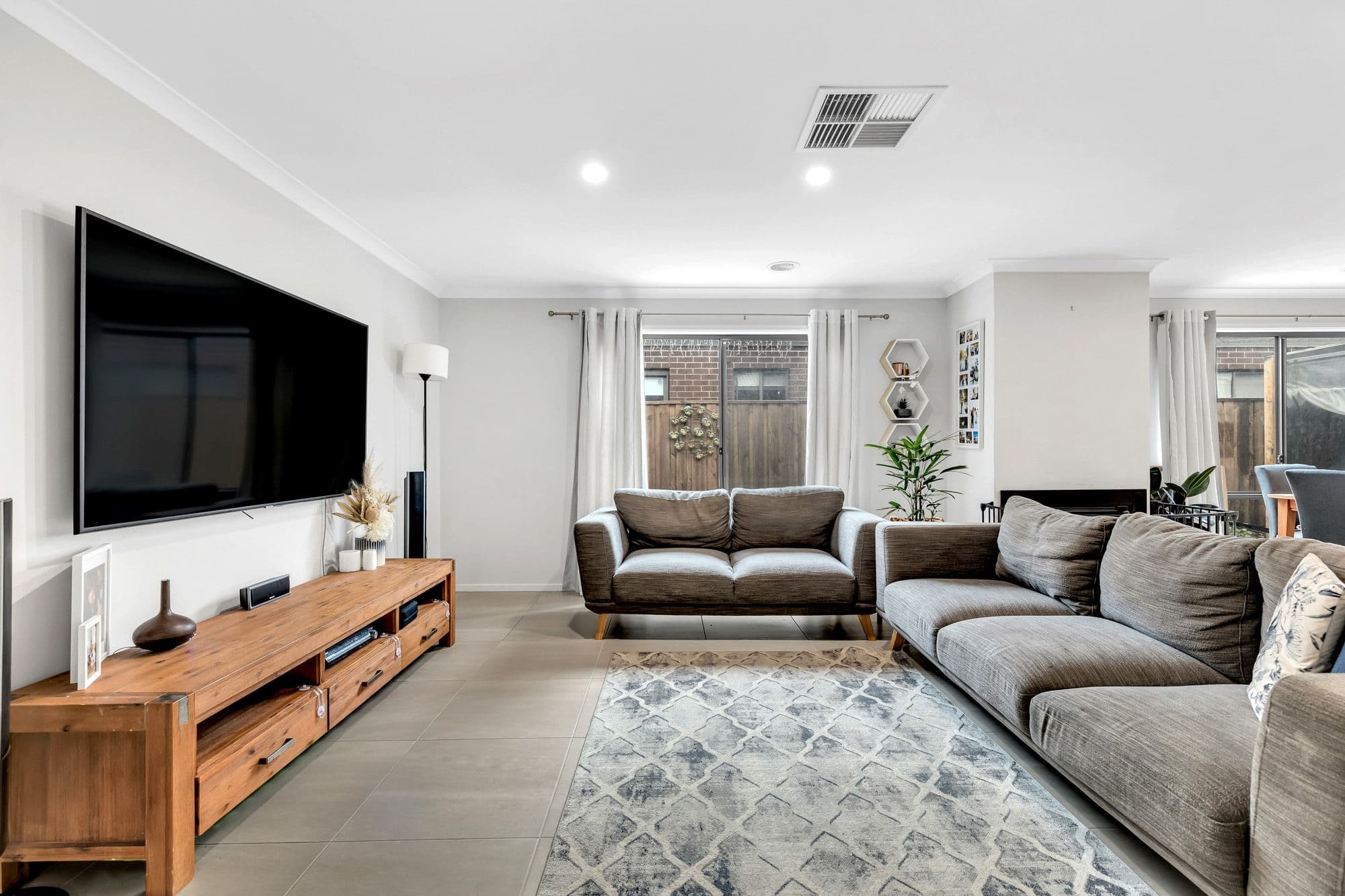 18 Pastille Road, Manor Lakes VIC 3024, Manor Lakes - Thumbnail 5