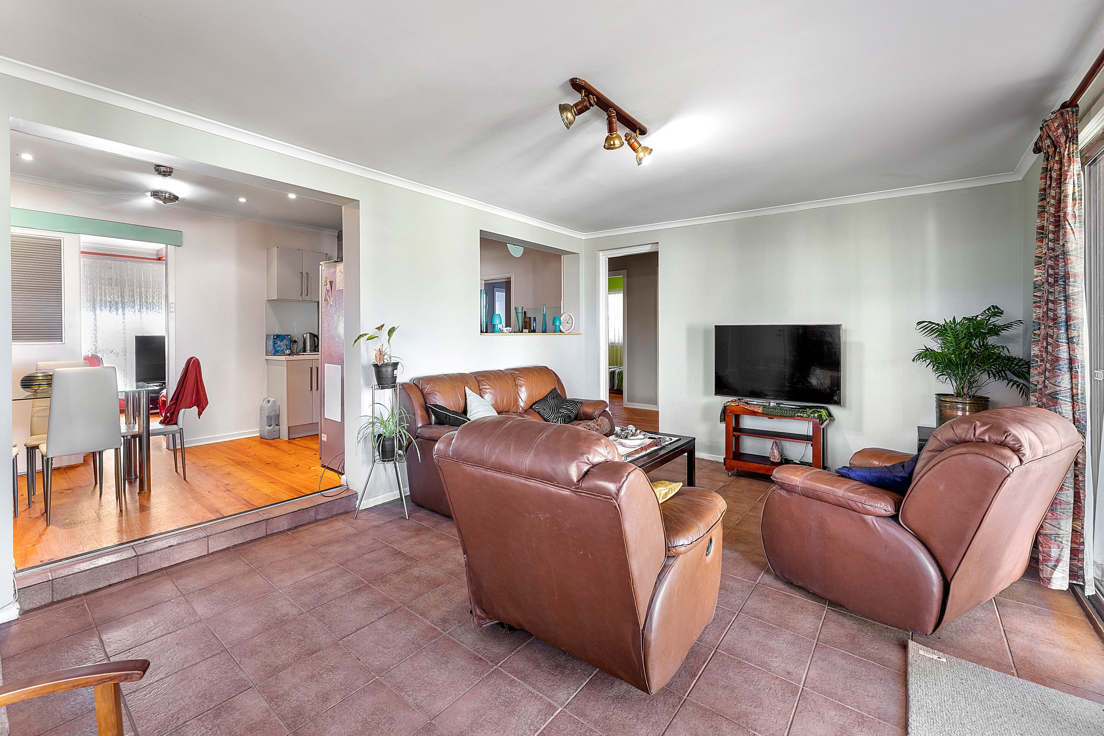 8 Sunderland Avenue, Parafield Gardens SA 5107, Parafield Gardens - Thumbnail 5