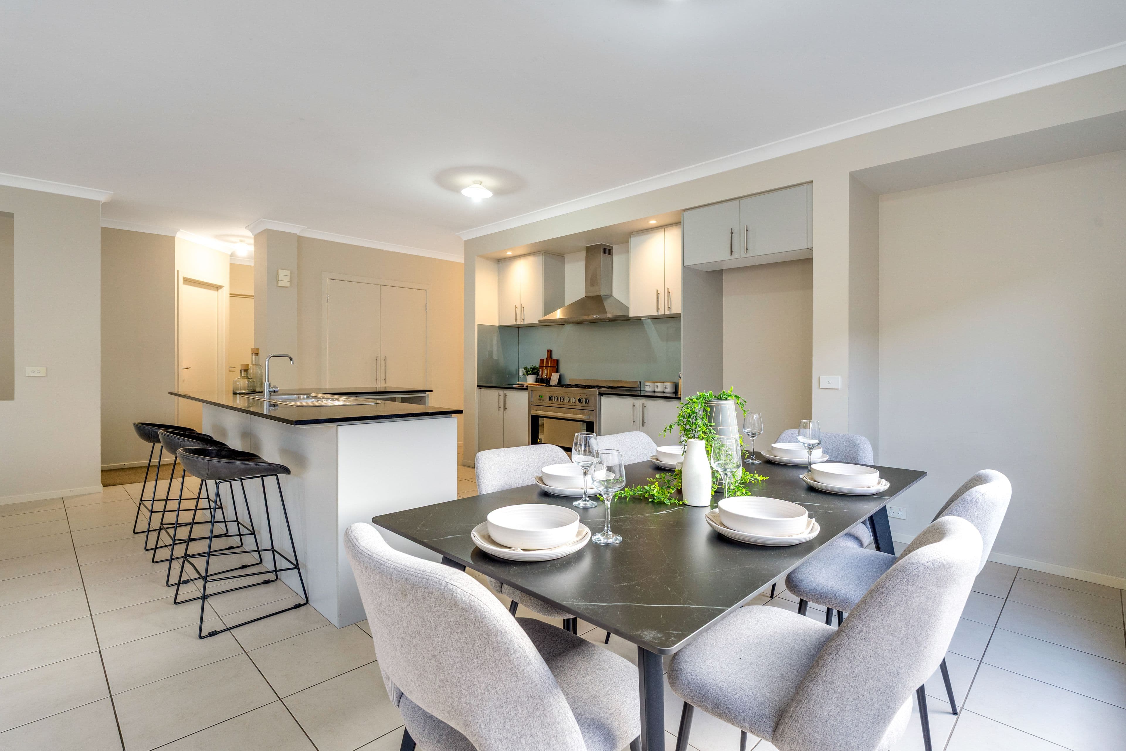 20 Birdswood Crescent, Craigieburn VIC 3064, Craigieburn - Thumbnail 3