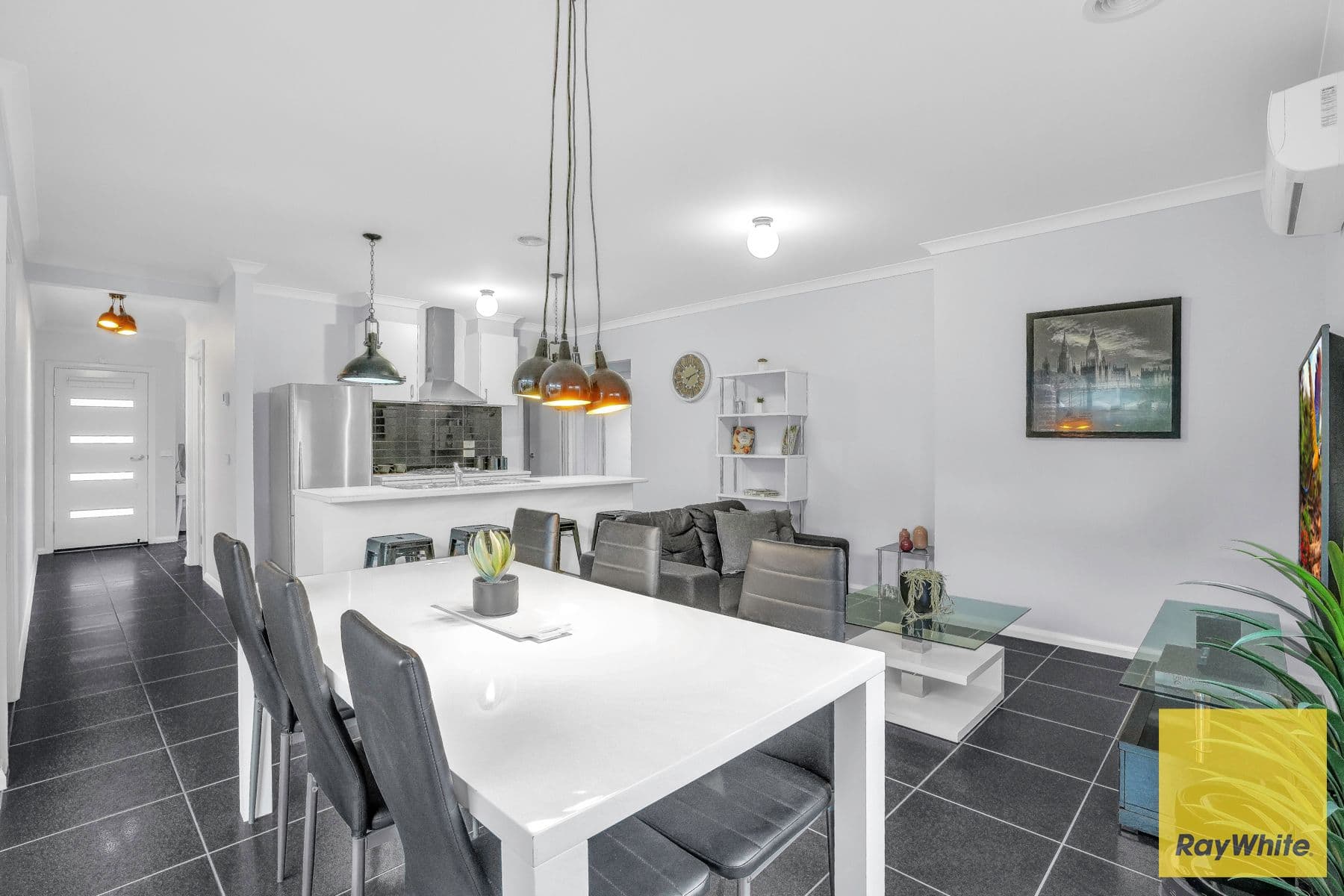 2 Oaky Crescent, COBBLEBANK VIC 3338, Cobblebank - Image 1