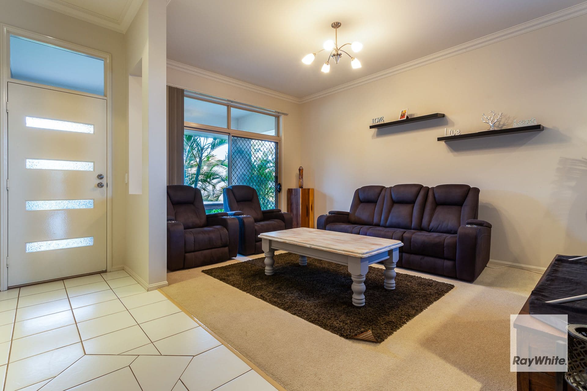 18 Cole Street, Redland Bay QLD 4165, Redland Bay - Thumbnail 3
