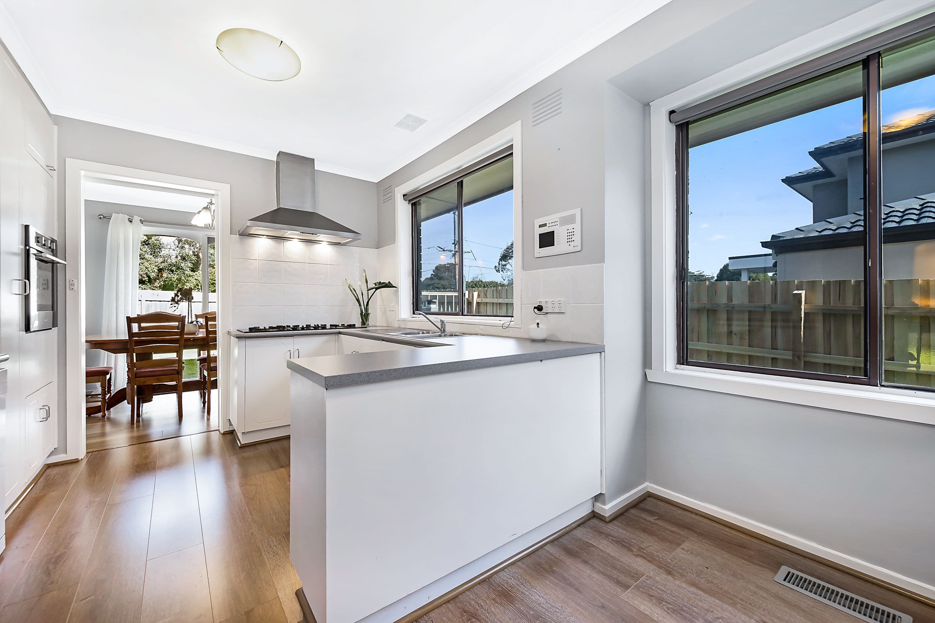 15 Sampson Drive, Mount Waverley VIC 3149, Mount Waverley - Thumbnail 4